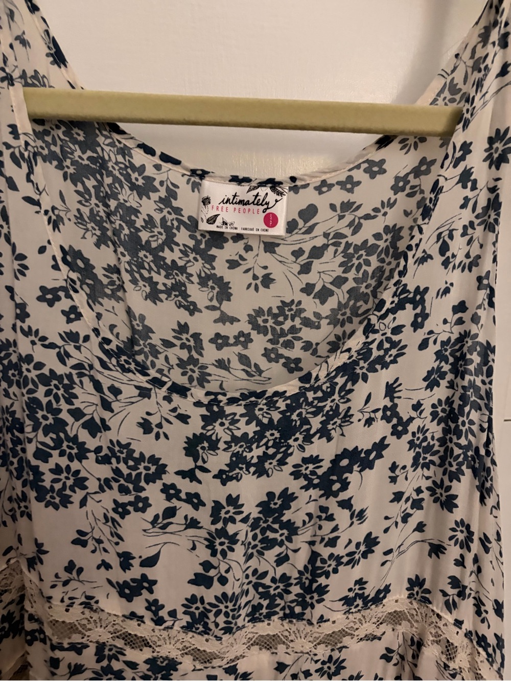 Free People - Picture 2 of 5